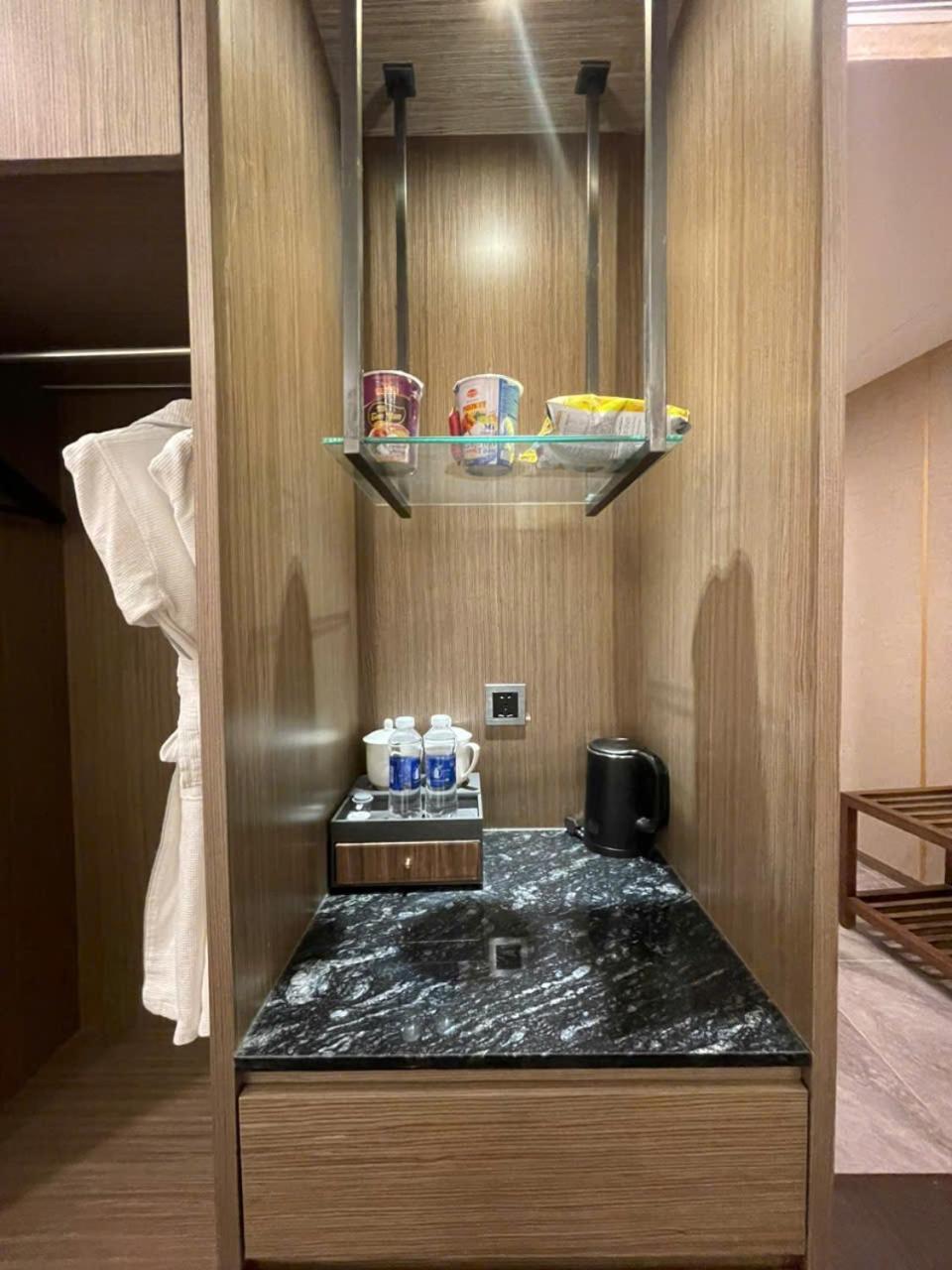 Wah Fu Hotel Хошимин Екстериор снимка
