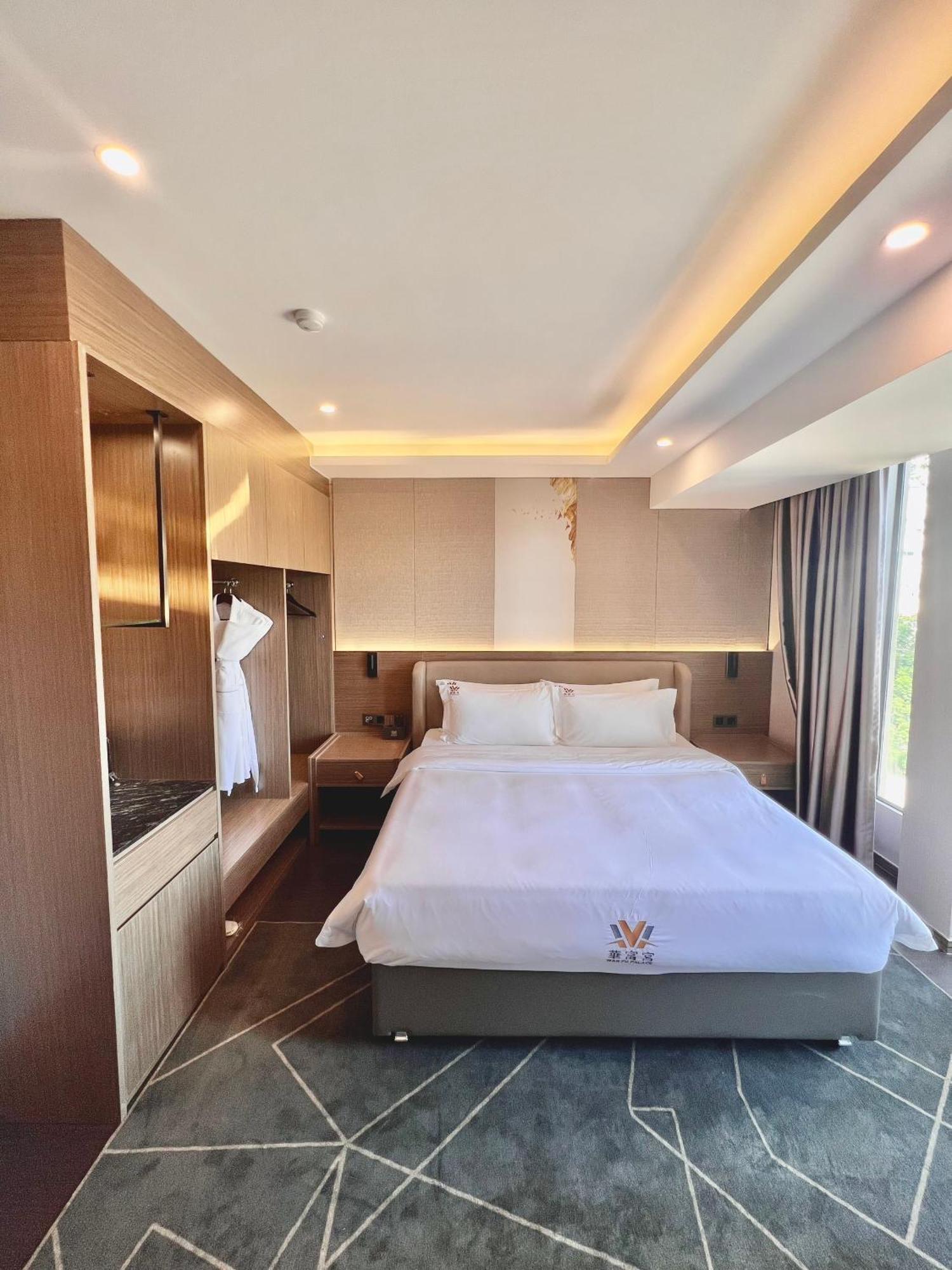 Wah Fu Hotel Хошимин Екстериор снимка
