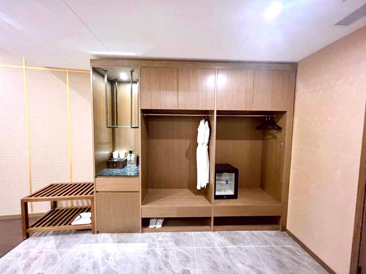 Wah Fu Hotel Хошимин Екстериор снимка