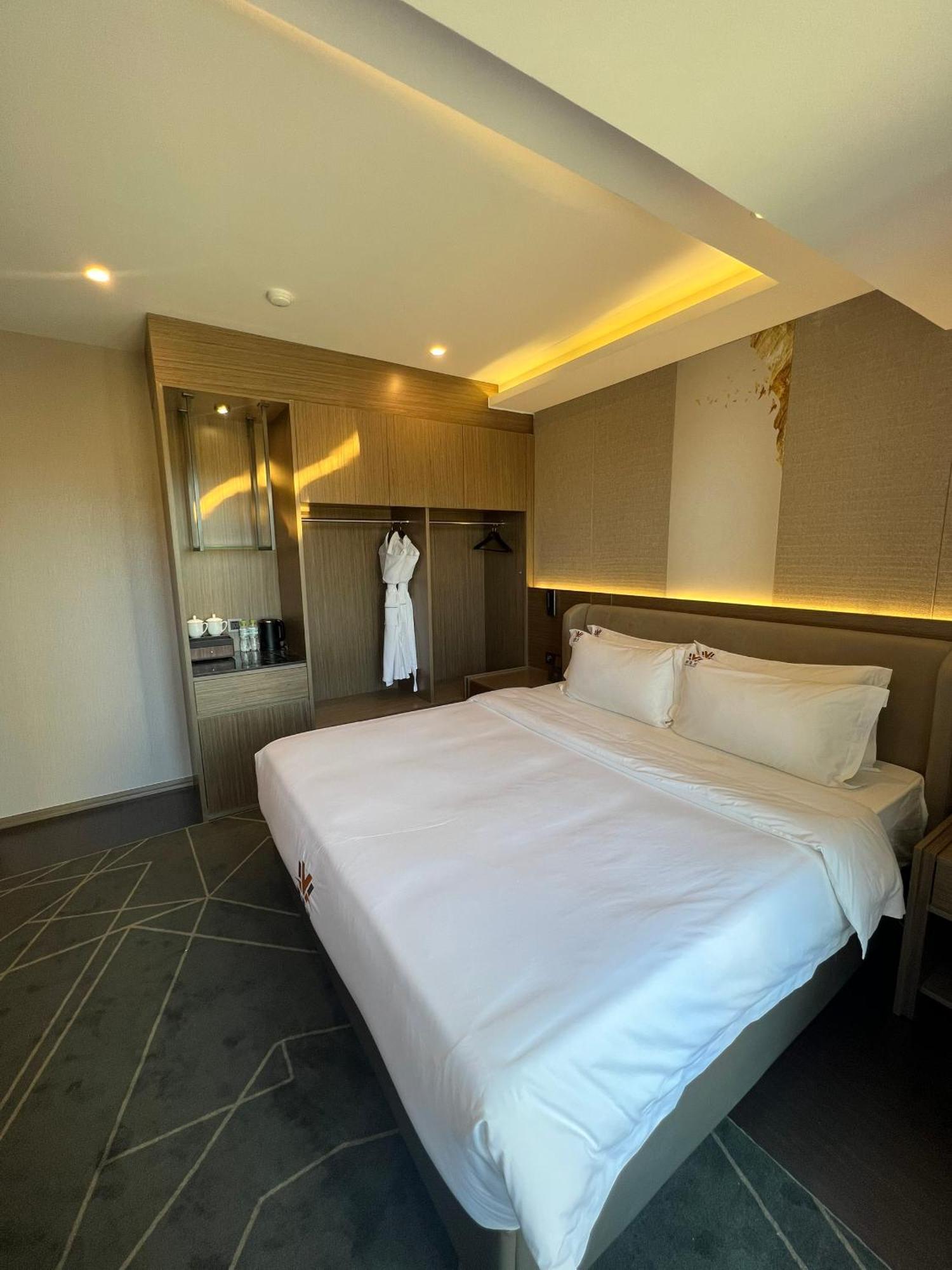 Wah Fu Hotel Хошимин Екстериор снимка